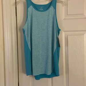 NWT Tek Gear loose keyhole tank top
